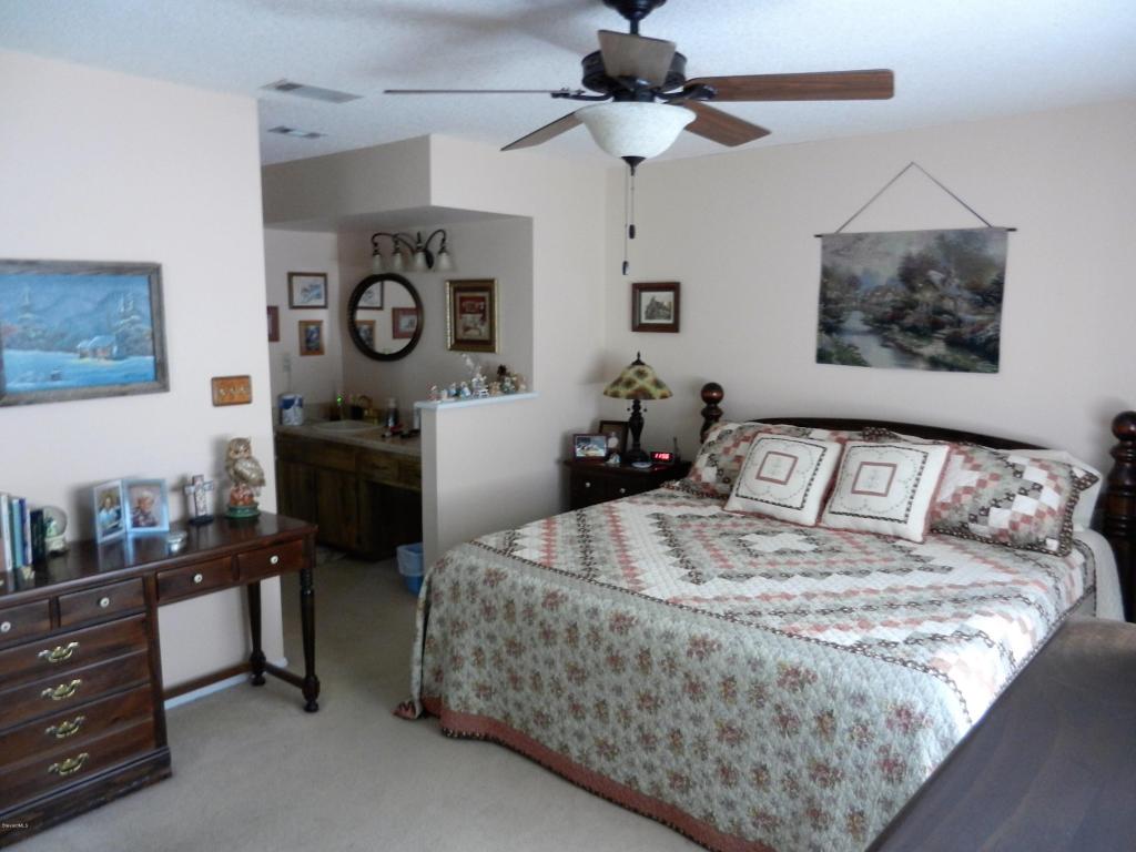 899 Grandeur Street, Palm Bay, FL 32909