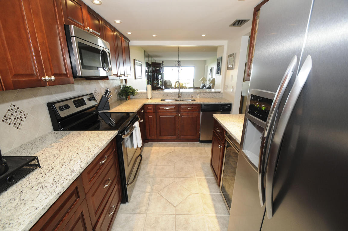 8496 Ridgewood Avenue, Cape Canaveral, FL 32920