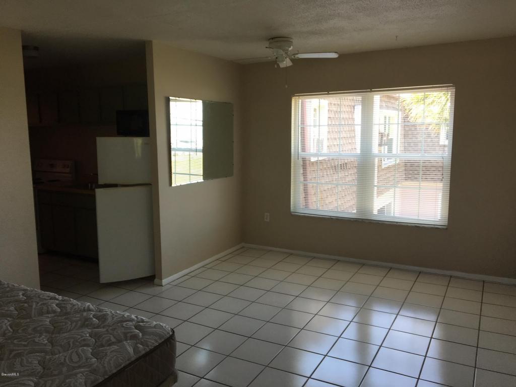 390 W Cocoa Beach Cswy, Cocoa Beach, FL 32931