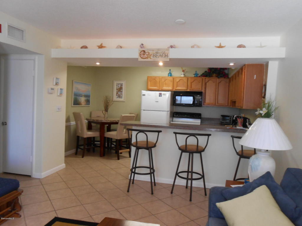 22 Tulip Ln, Cocoa Beach, FL 32931