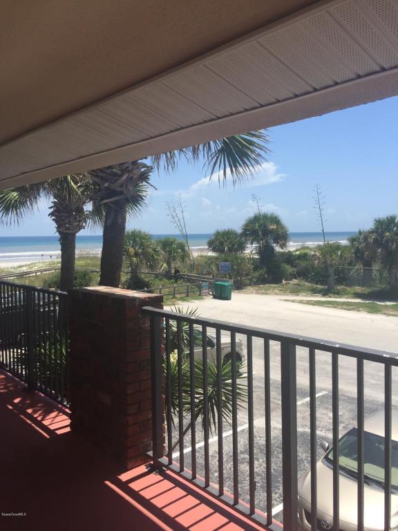 22 Tulip Ln, Cocoa Beach, FL 32931