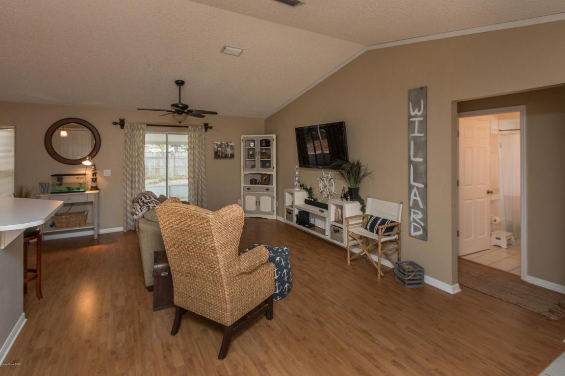 2032 Buescher Hill Street, Melbourne, FL 32935