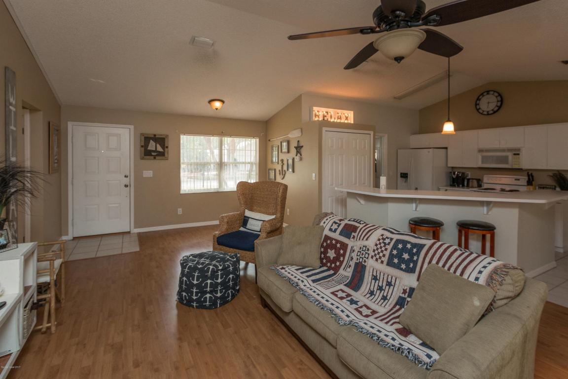 2032 Buescher Hill Street, Melbourne, FL 32935
