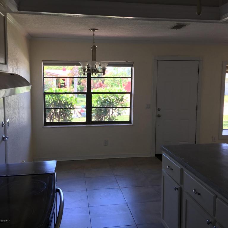 2145 Lakeview Drive, Melbourne, FL 32935