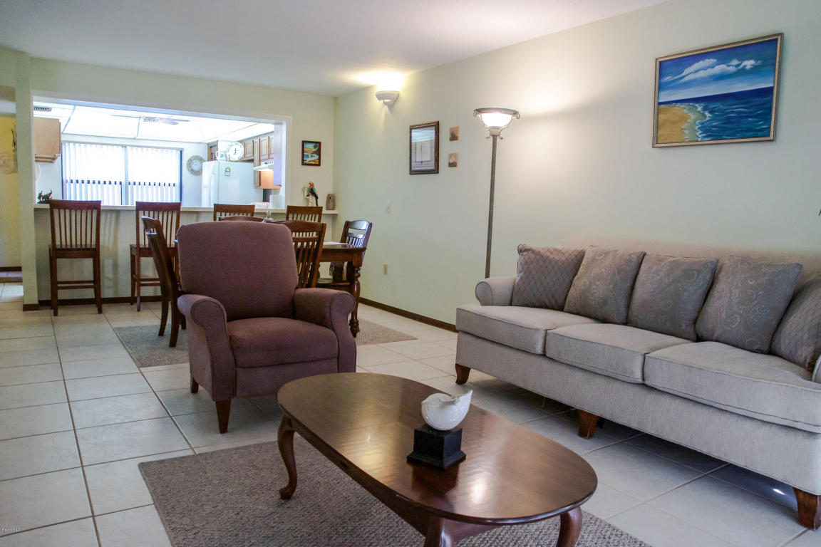 2050 Atlantic St, Melbourne Beach, FL 32951