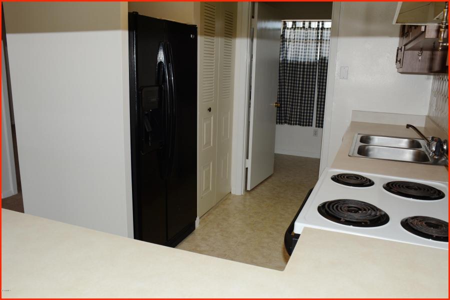 2135 N Courtenay Pkwy 204, Merritt Island, FL 32953