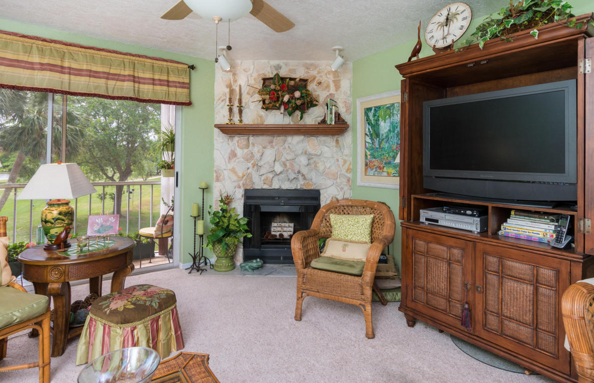 1600 Woodland Dr, Rockledge, FL 32955