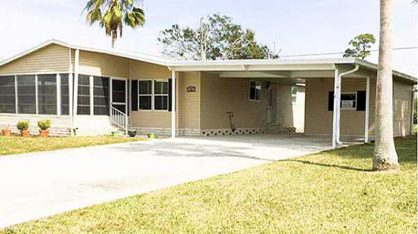 Palm Lake Club of Sebastian 10 Treasure CircleSebastian, FL 32958