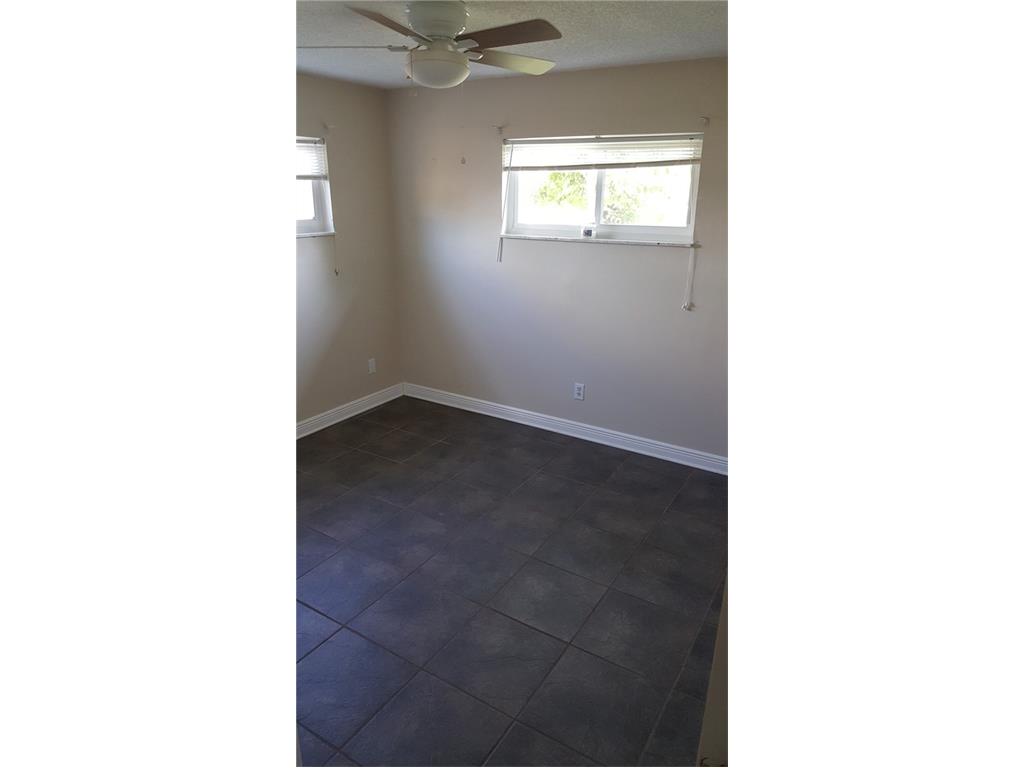 638 Lake Drive, Sebastian, FL 32958