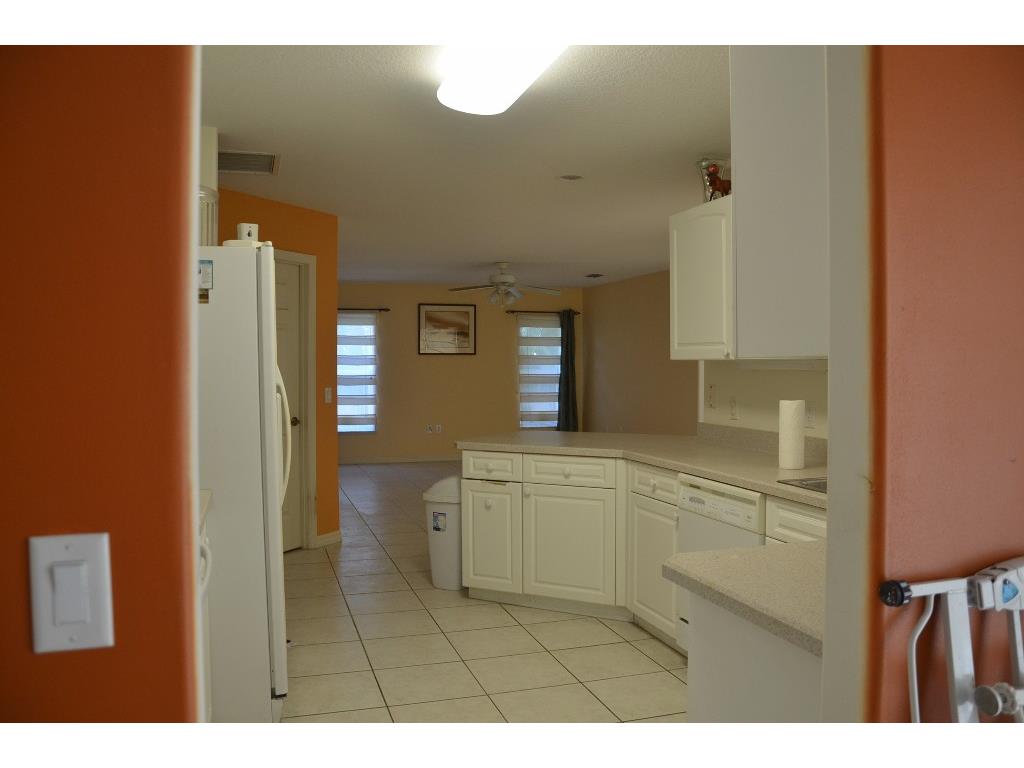 738 George St, Sebastian, FL 32958