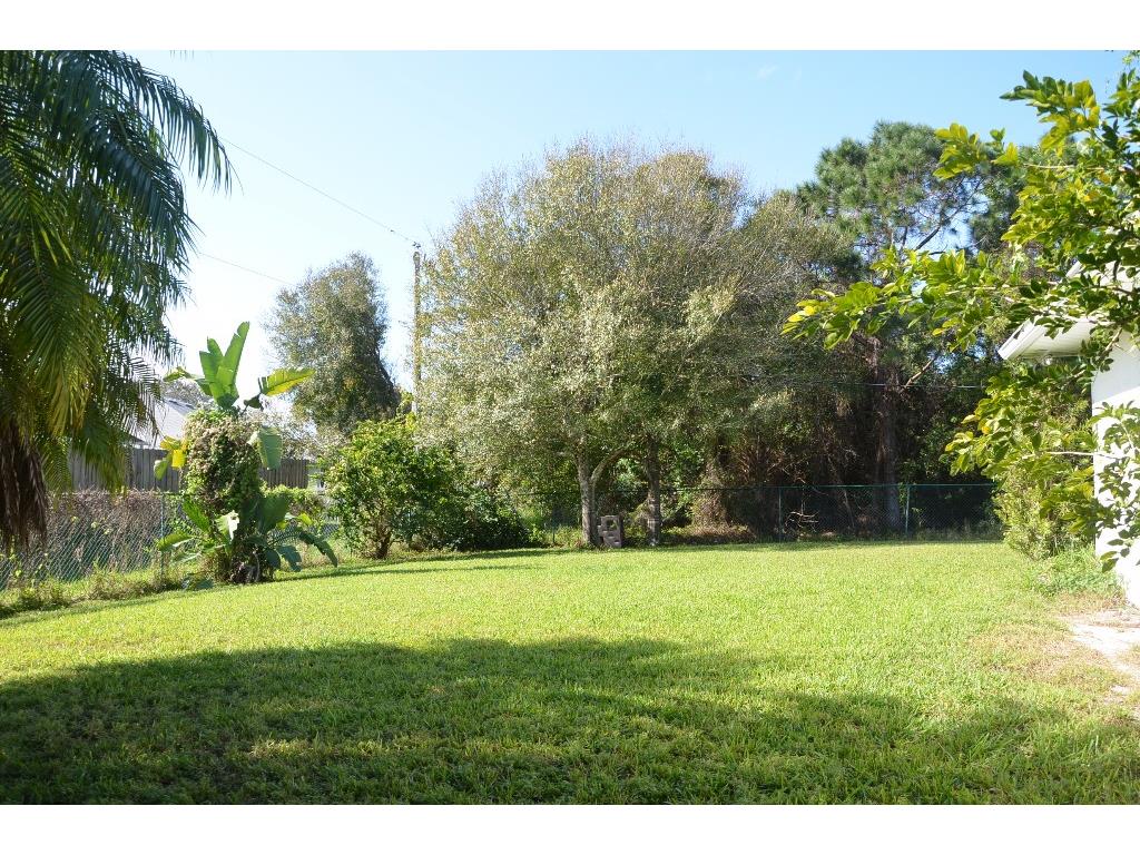 738 George St, Sebastian, FL 32958
