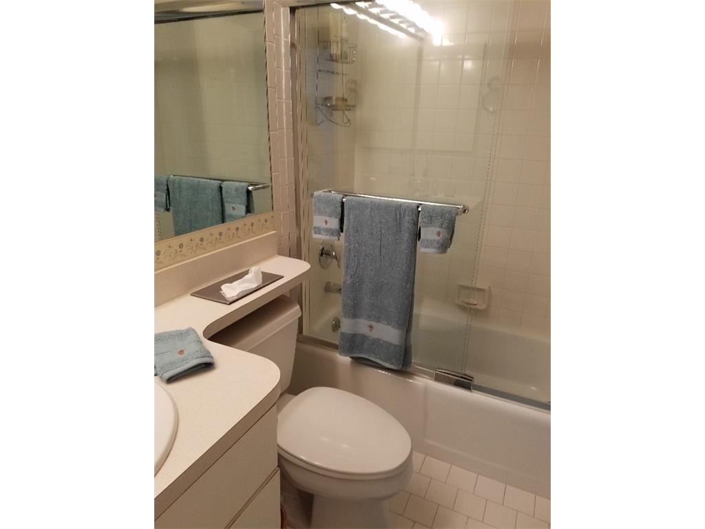 6112 River Run Dr, Sebastian, FL 32958