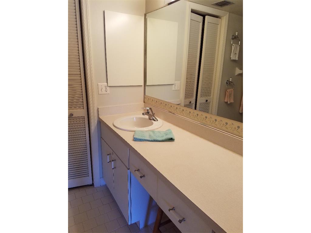 6112 River Run Dr, Sebastian, FL 32958