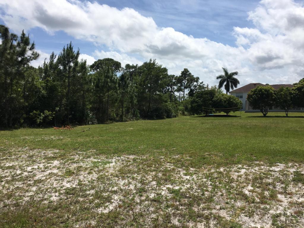 7660 134th Street, Sebastian, FL 32958