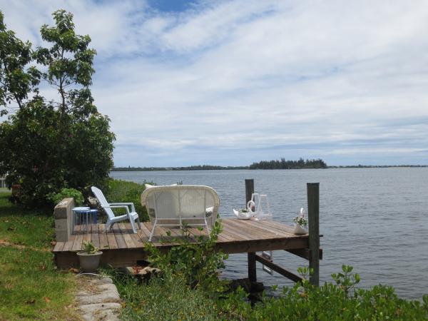 Fairlane Harbor38 South Harbor DrVero Beach, FL 32960
