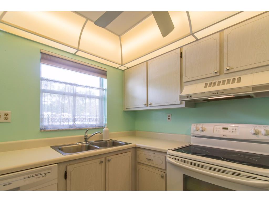 1100 Ponce De Leon Circle, Vero Beach, FL 32960