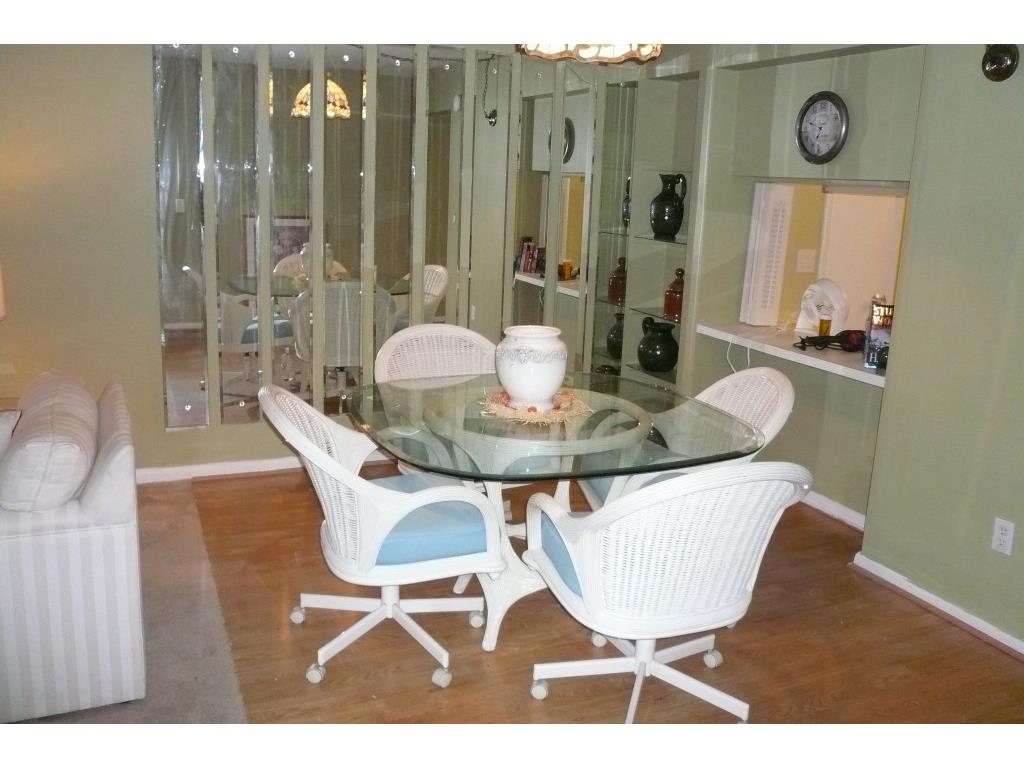 2333 Indian River Boulevard, Vero Beach, FL 32960