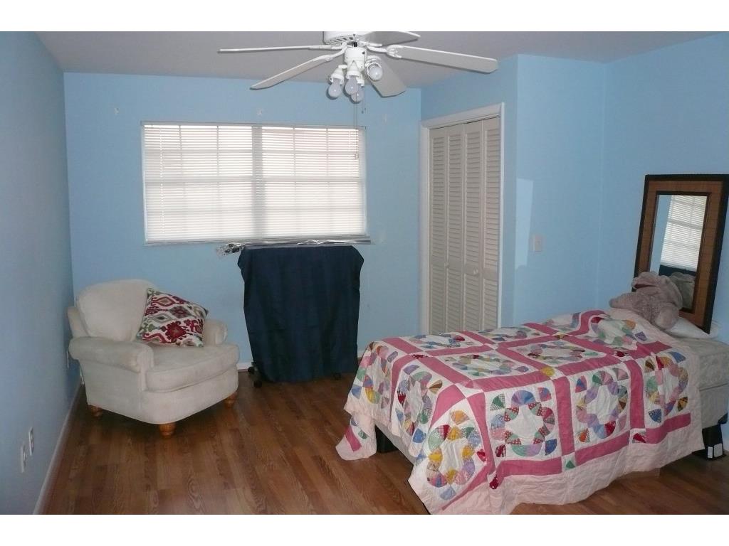 2333 Indian River Boulevard, Vero Beach, FL 32960