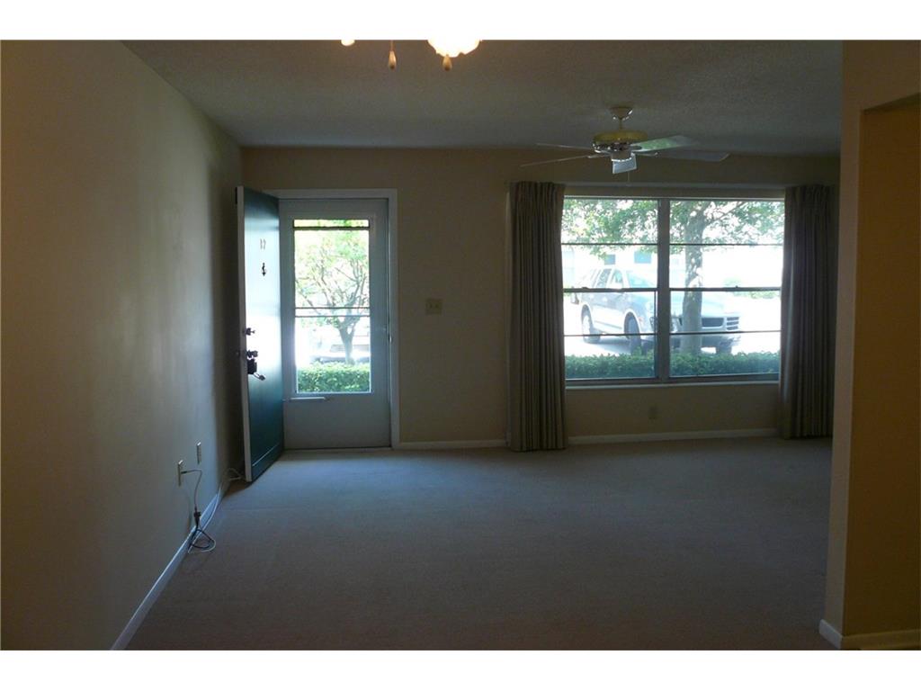 2800 Indian River Boulevard, Vero Beach, FL 32960