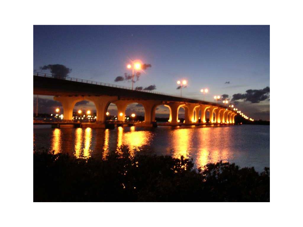 2800 Indian River Blvd, Vero Beach, FL 32960