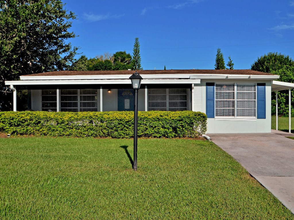 1711 5th Avenue, Vero Beach, FL 32960