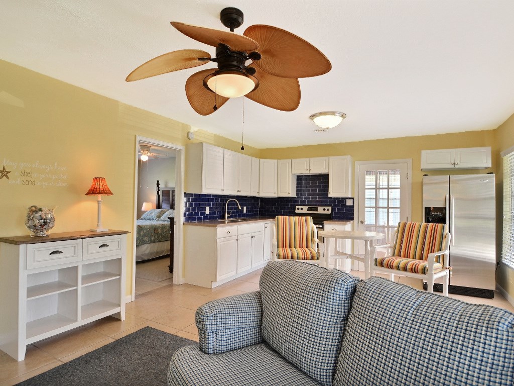 1711 5th Avenue, Vero Beach, FL 32960