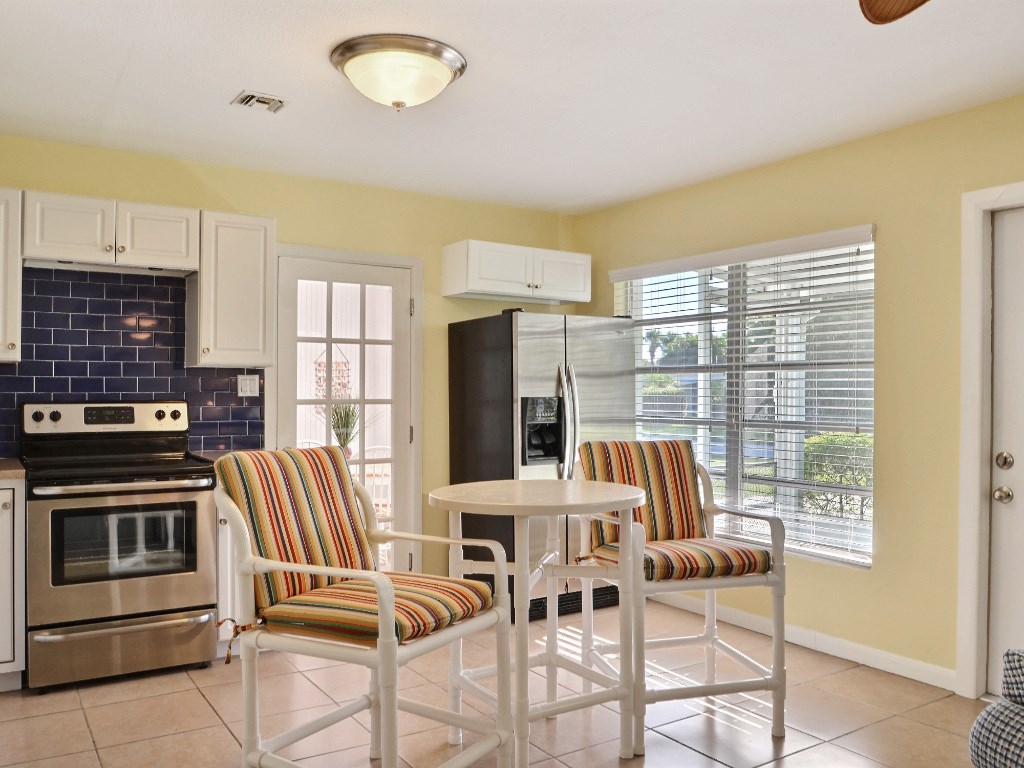 1711 5th Avenue, Vero Beach, FL 32960