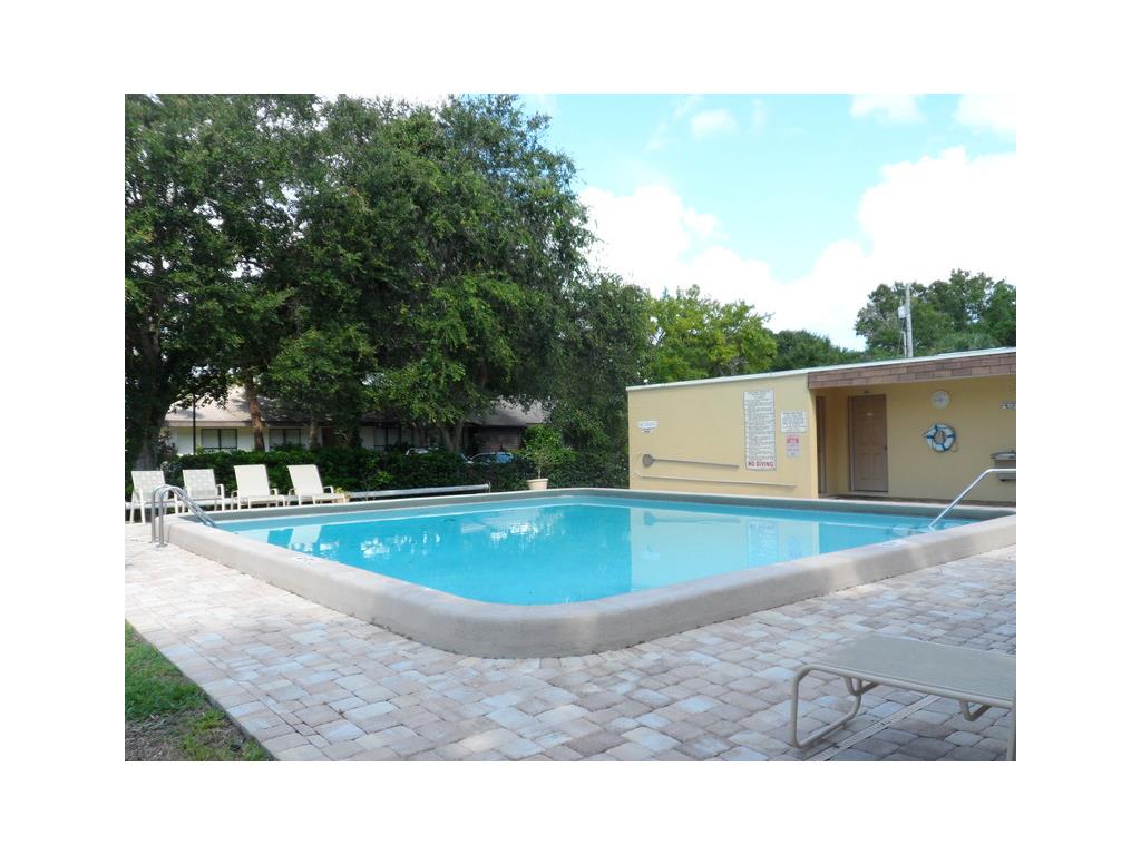 400 18th St, Vero Beach, FL 32960