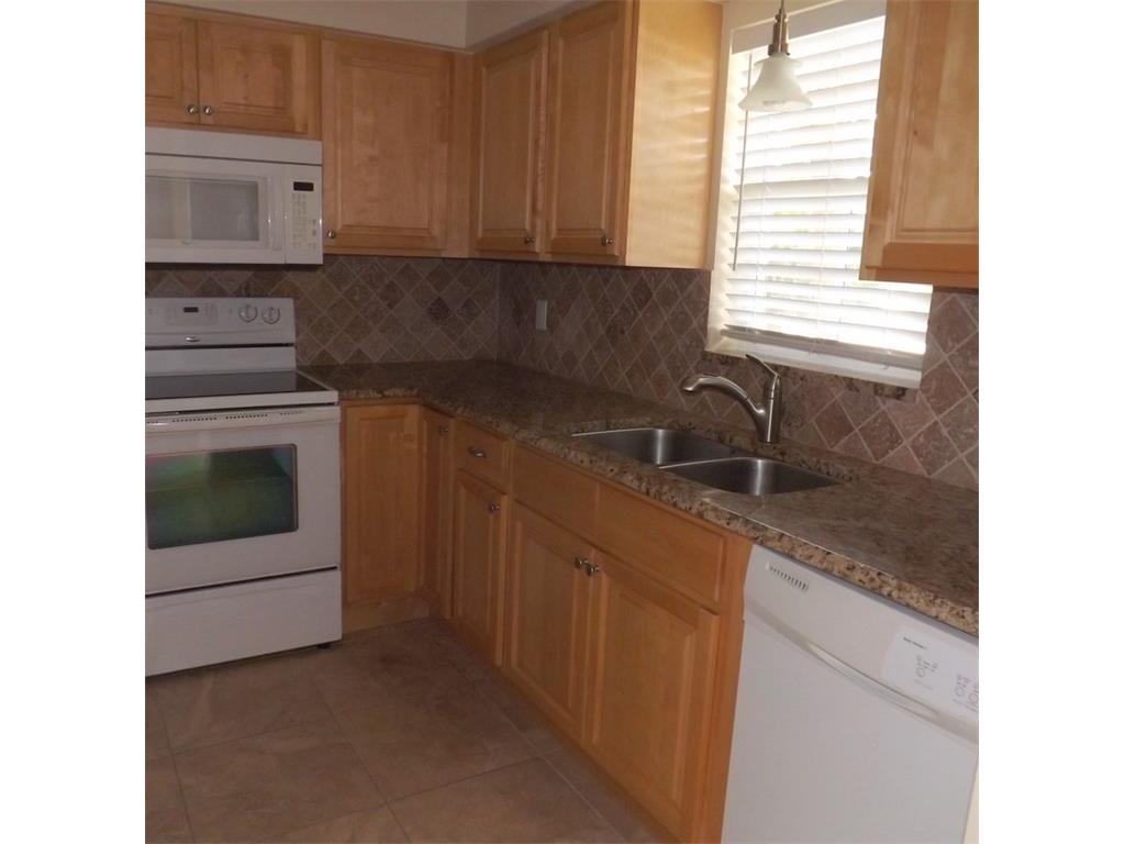 2333 Indian River Boulevard, Vero Beach, FL 32960