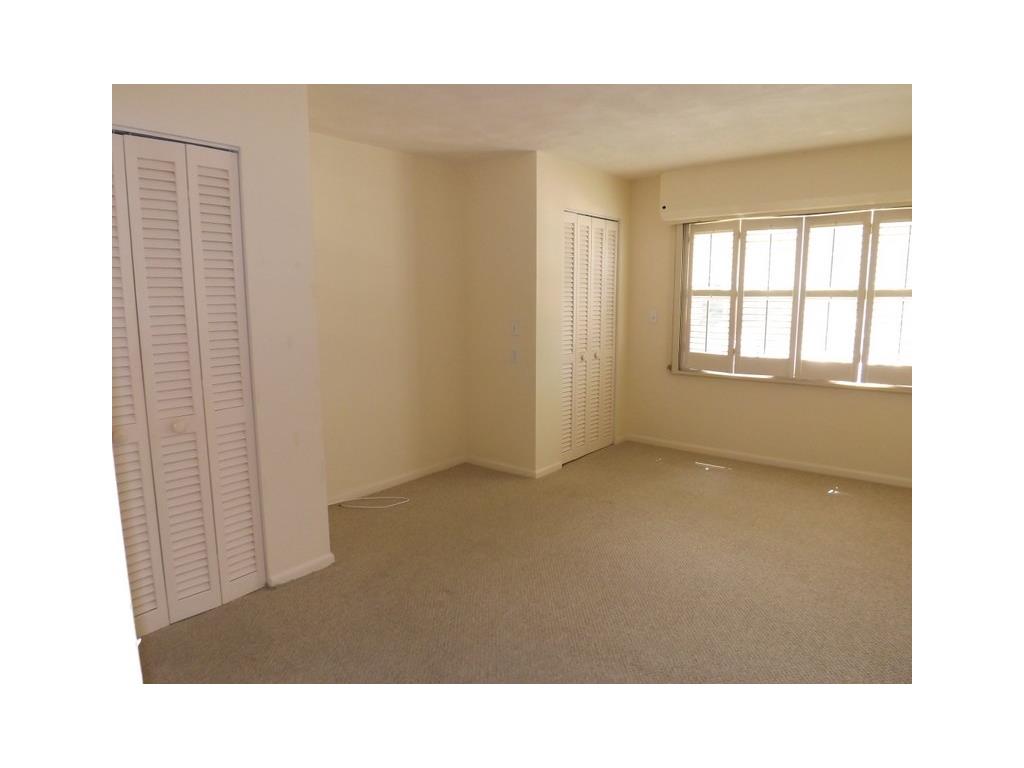 2333 Indian River Boulevard, Vero Beach, FL 32960