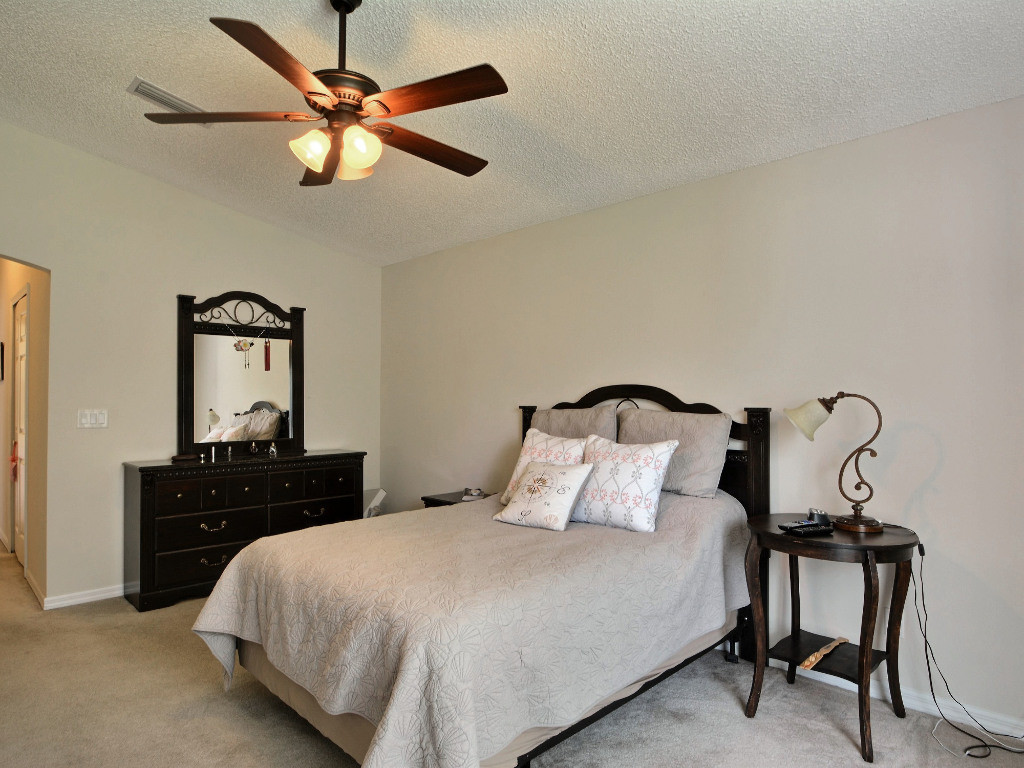 1155 N 13th Square, Vero Beach, FL 32960