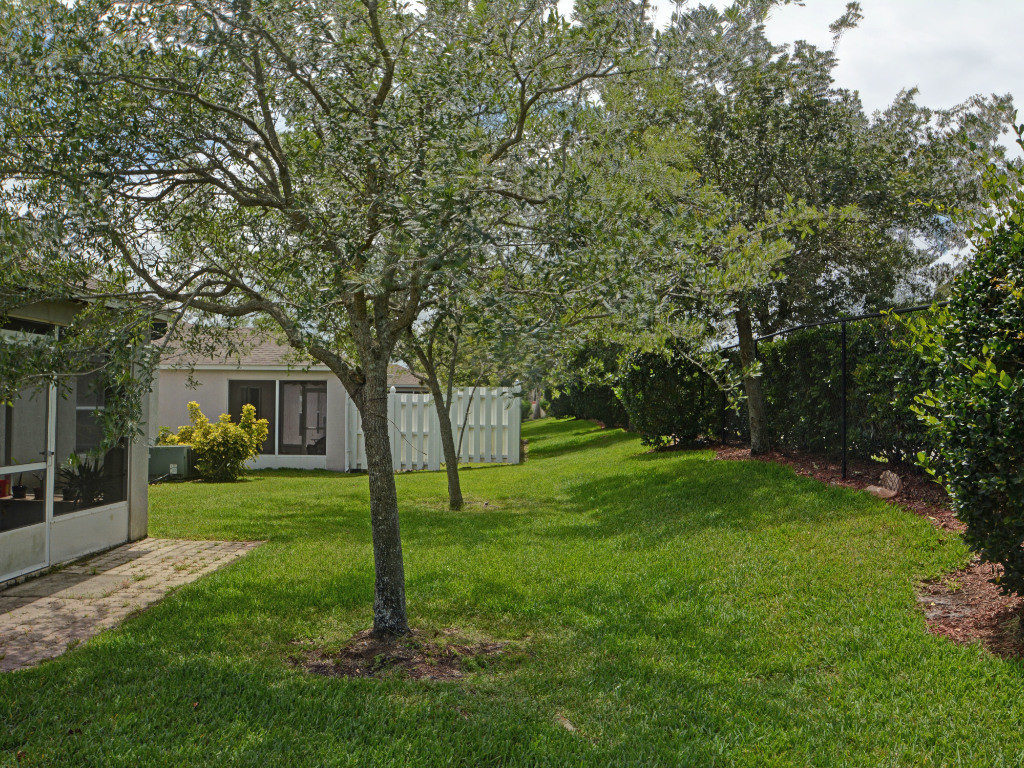 1155 N 13th Square, Vero Beach, FL 32960
