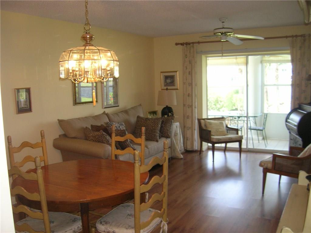 352 GROVE ISLE CIRCLE, Vero Beach, FL 32962