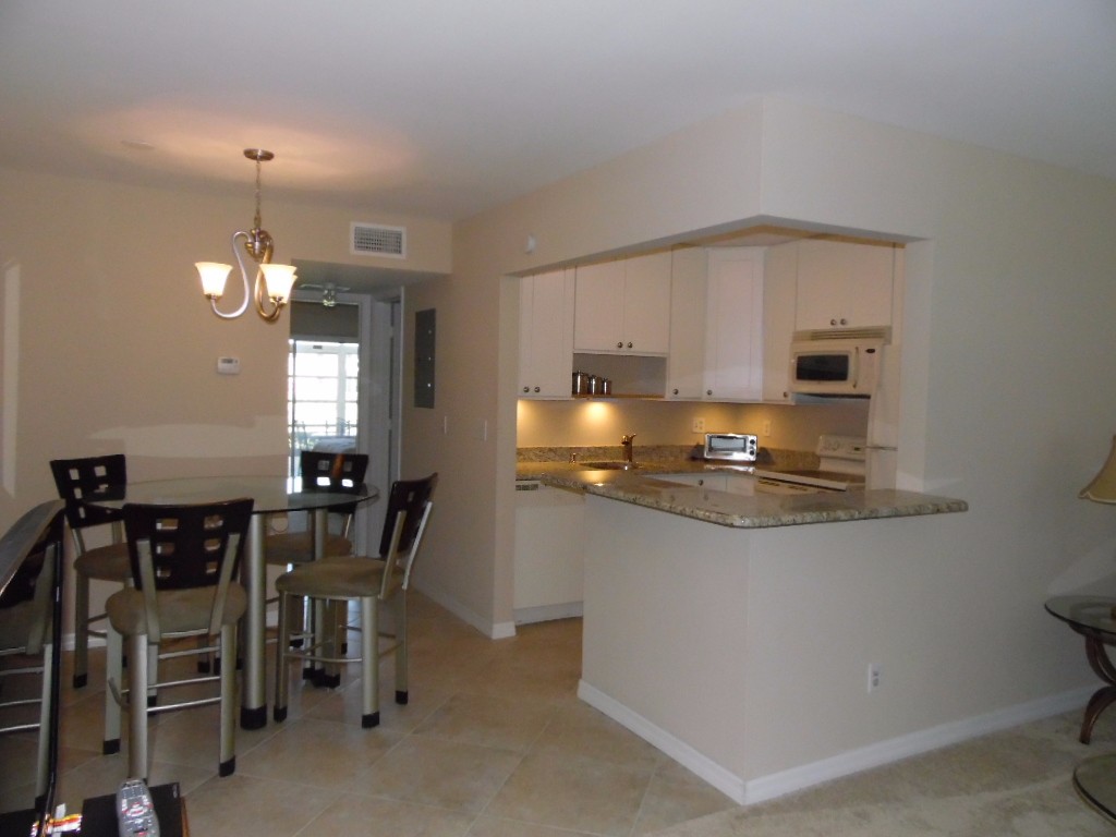 93 Springlake Drive, Vero Beach, FL 32962