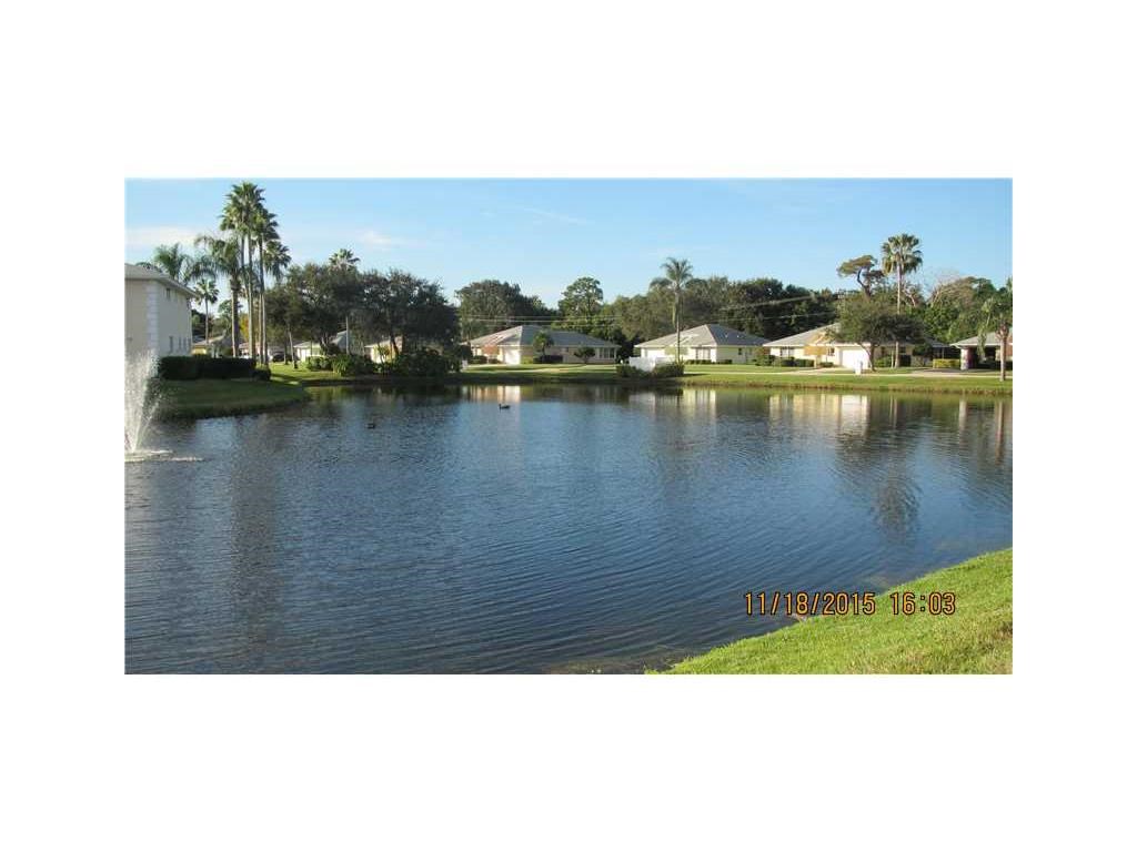605 W Lake Jasmine Circle Cir, Vero Beach, FL 32962