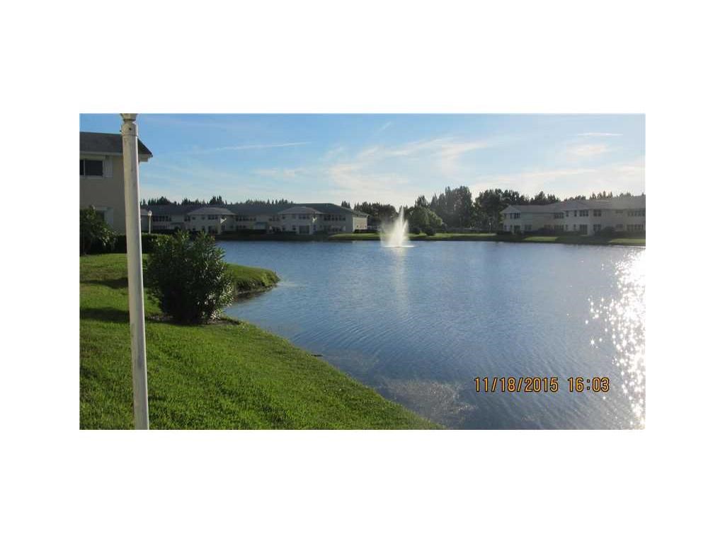 605 W Lake Jasmine Circle Cir, Vero Beach, FL 32962