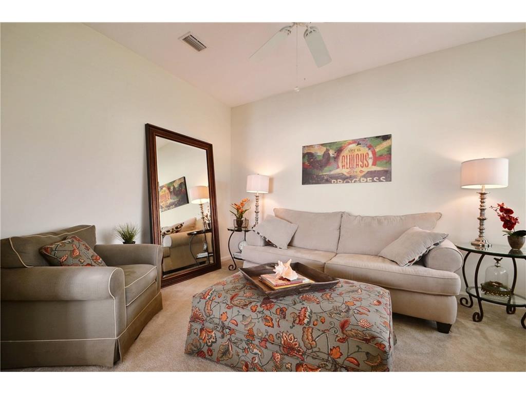 528 7th Square, Vero Beach, FL 32962