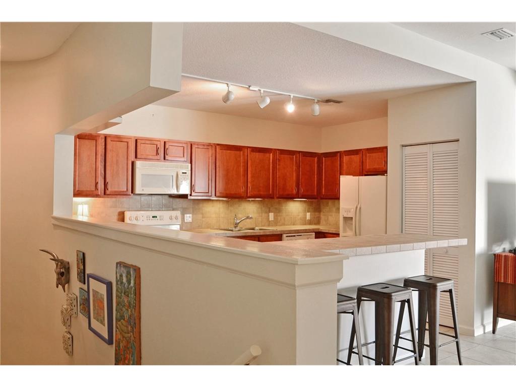528 7th Square, Vero Beach, FL 32962
