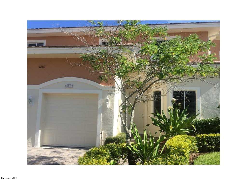 2567 Stockbridge Square, Vero Beach, FL 32962