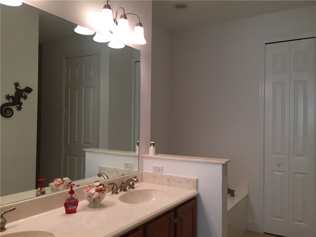 2360 Water Oak Court, Vero Beach, FL 32962