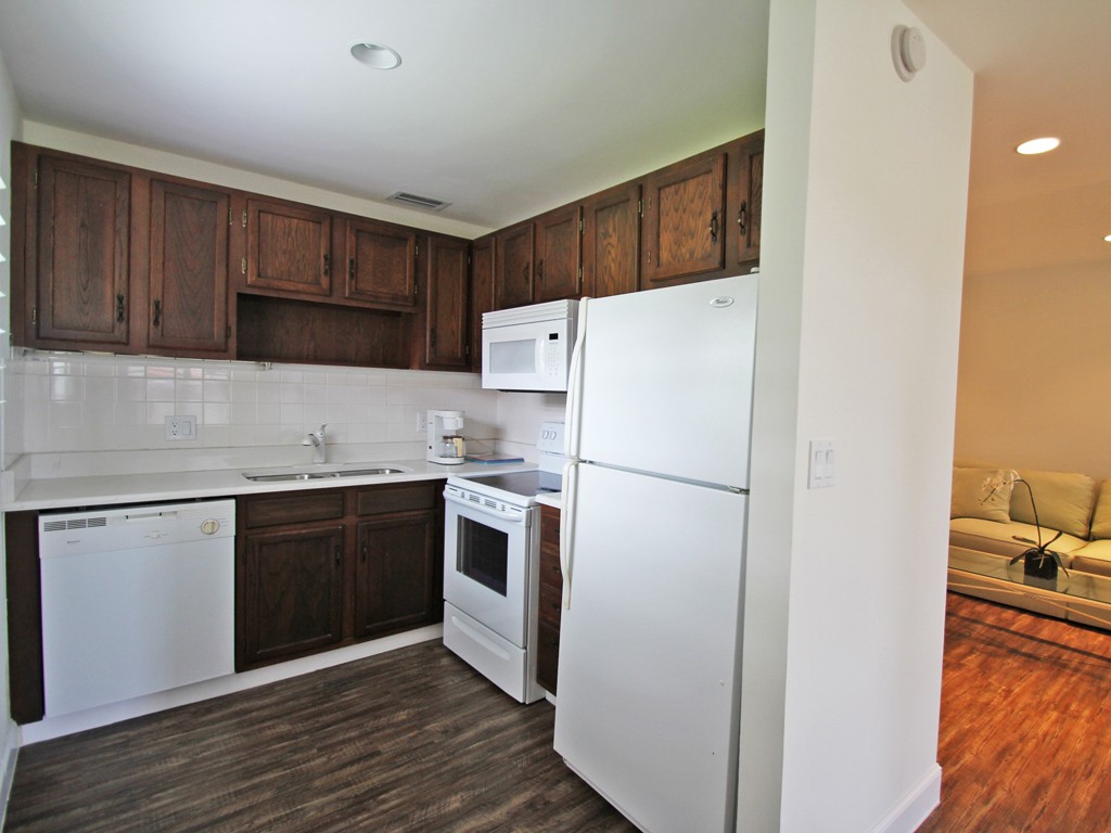 4 Vista Palm Lane, Vero Beach, FL 32962