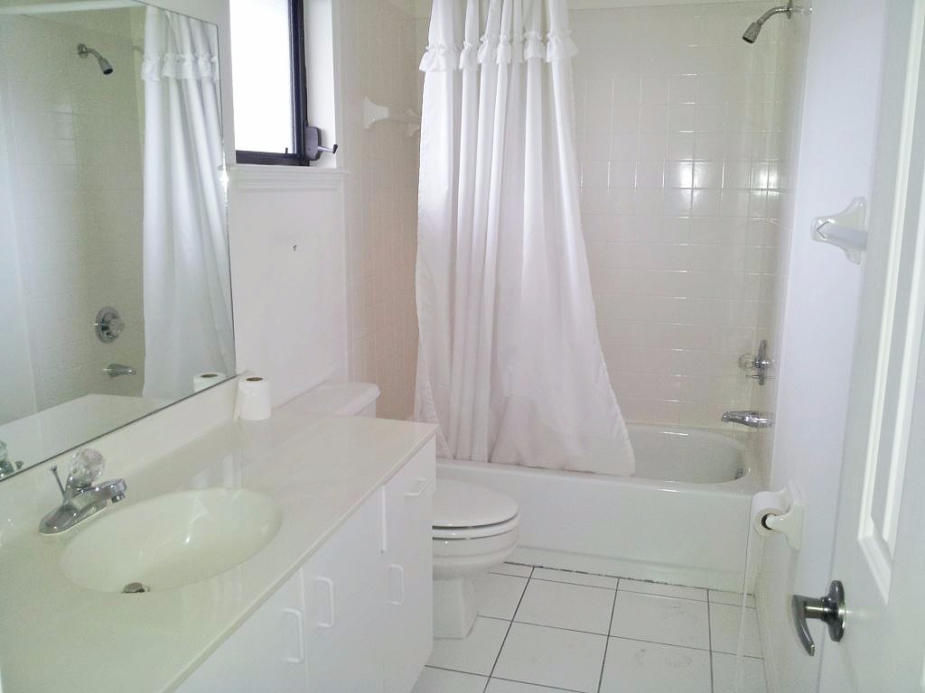 665 Centre Court SW, Vero Beach, FL 32962