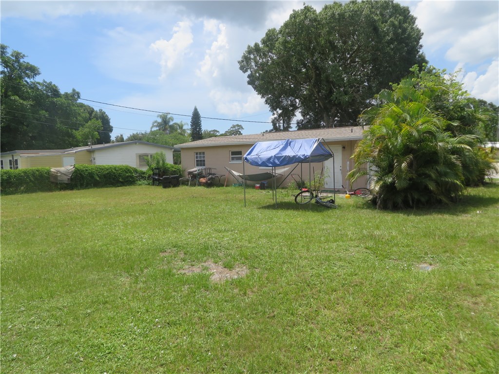 2404 2nd Place SW, Vero Beach, FL 32962