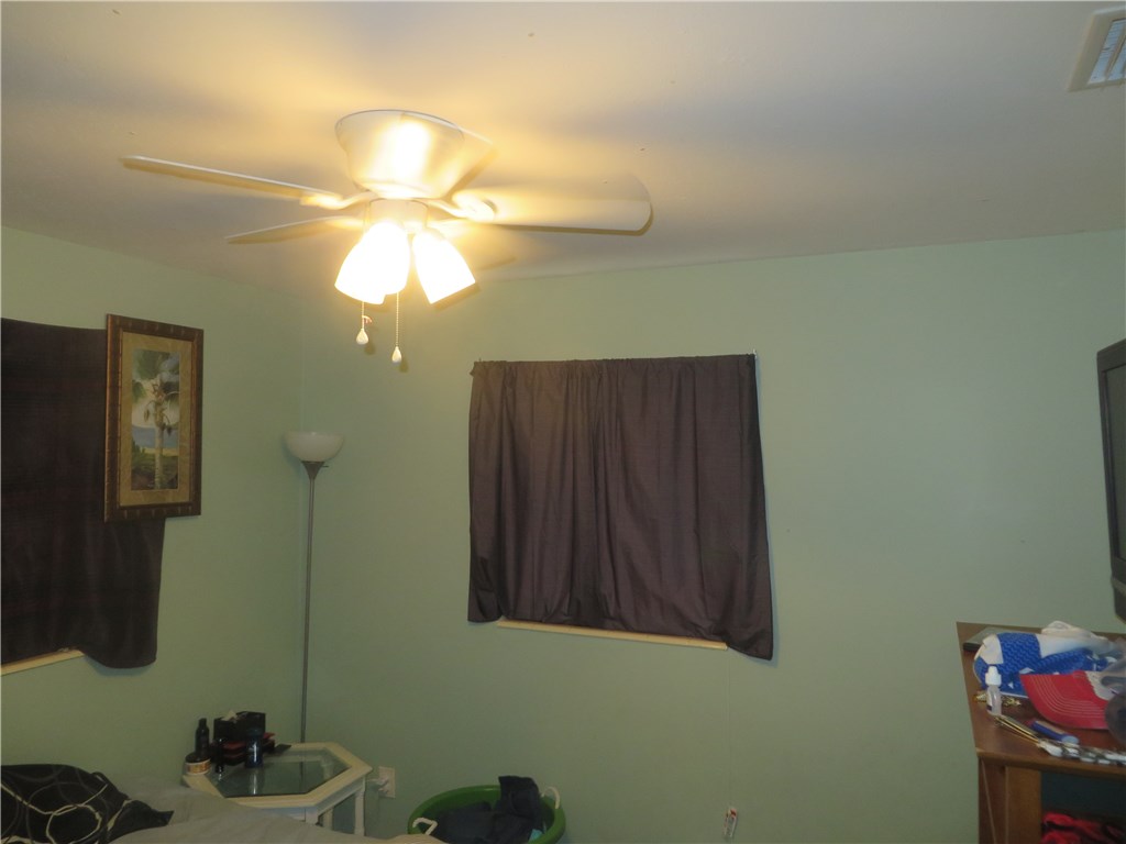 2404 2nd Place SW, Vero Beach, FL 32962