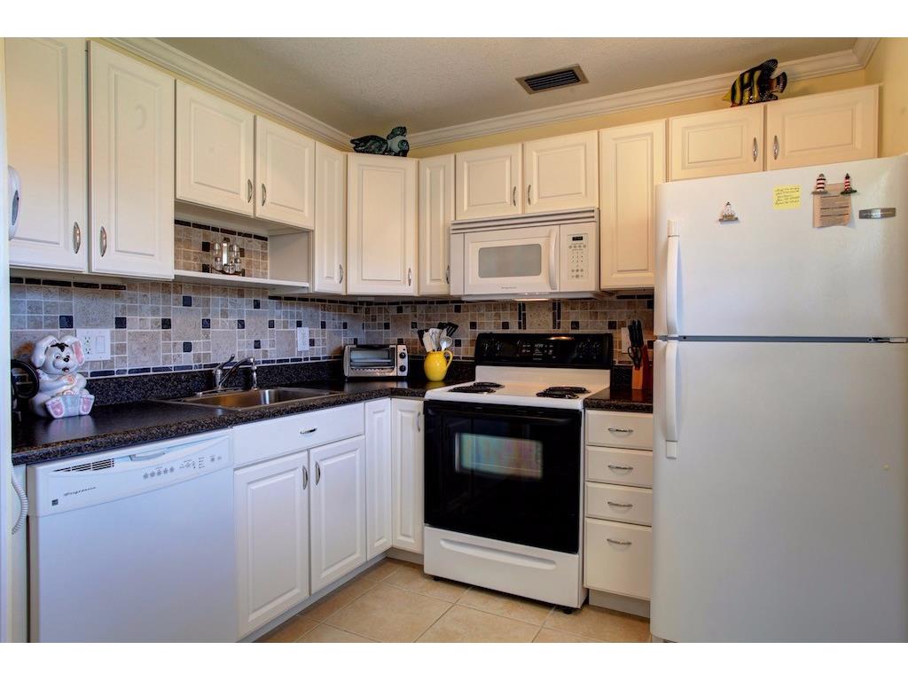19 Pine Arbor Lane, Vero Beach, FL 32962
