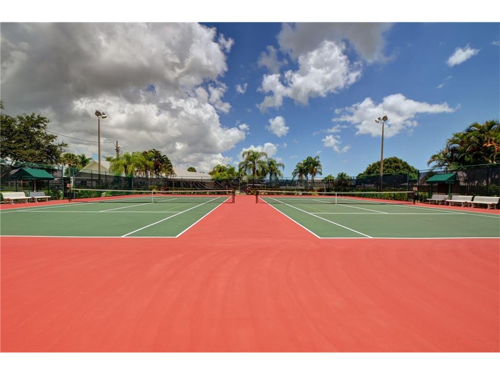 304 Grove Isle Circle, Vero Beach, FL 32962