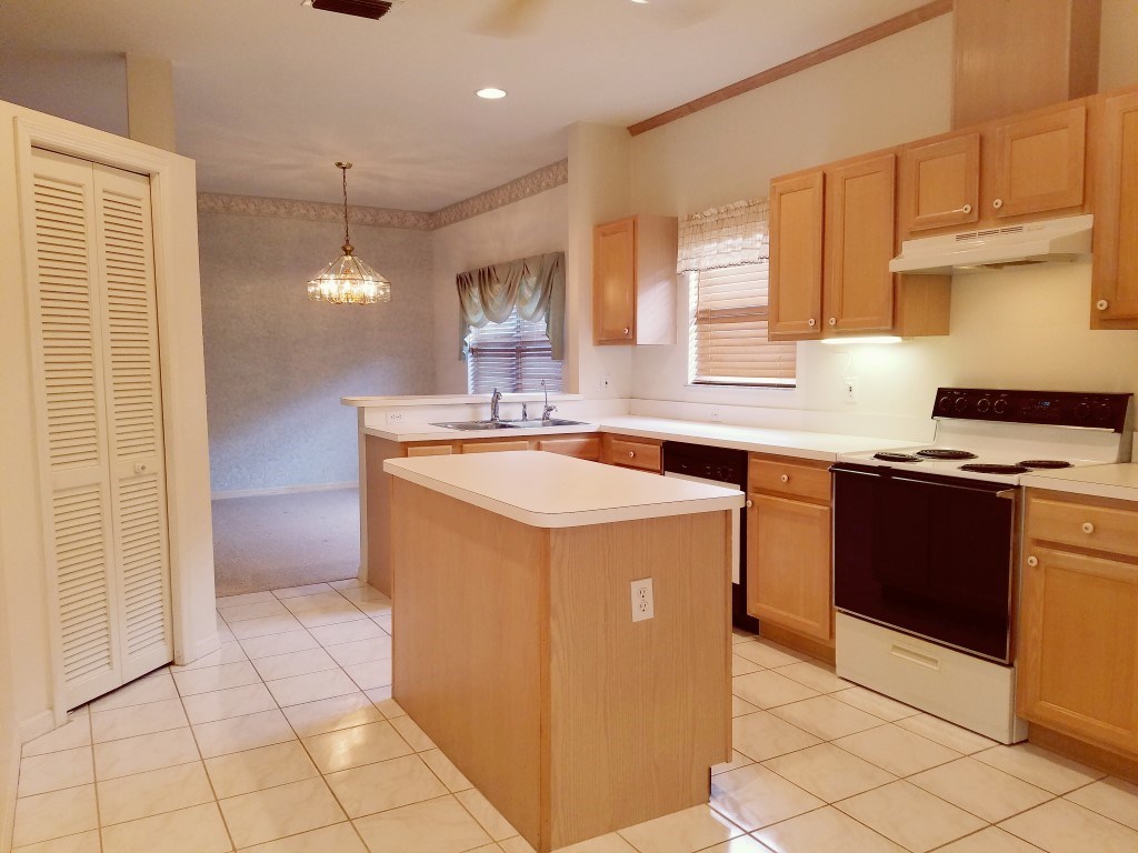 434 Hawthorne Lane, Vero Beach, FL 32962