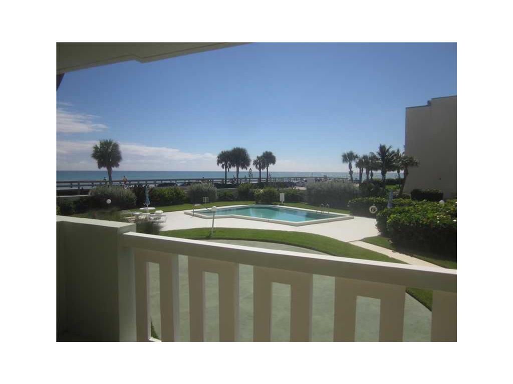 4049 Ocean Dr, Vero Beach, FL 32963