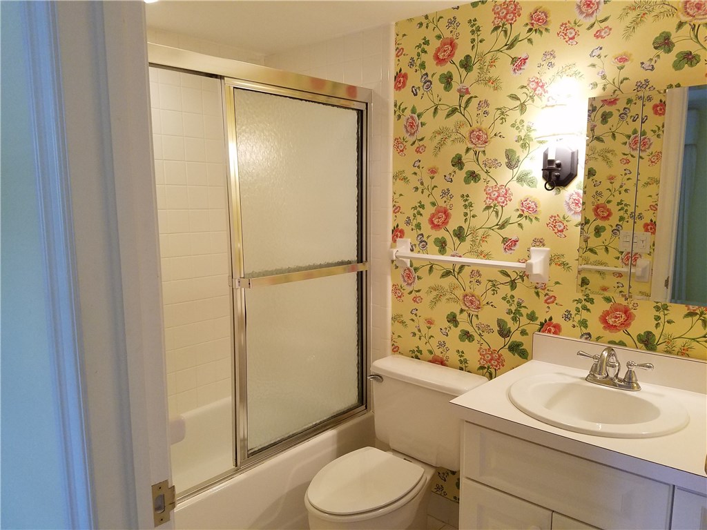 550 Riomar Drive, Vero Beach, FL 32963