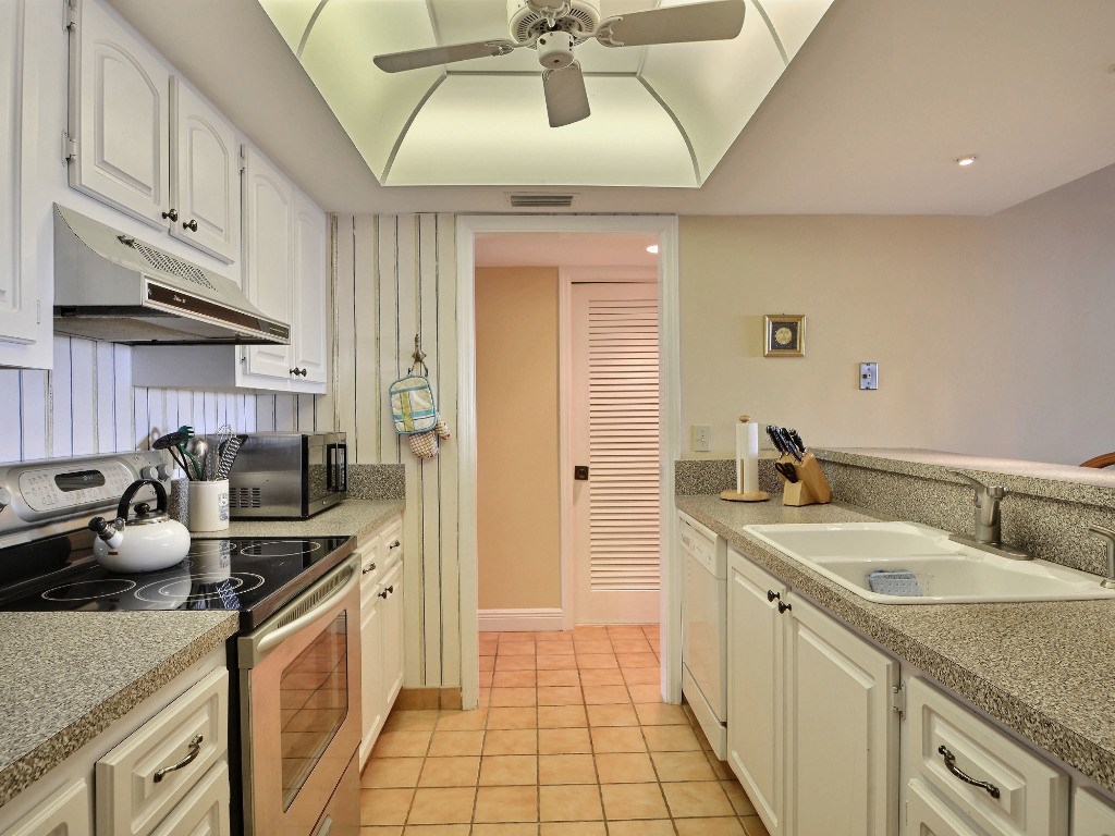 4141 Ocean Drive, Vero Beach, FL 32963